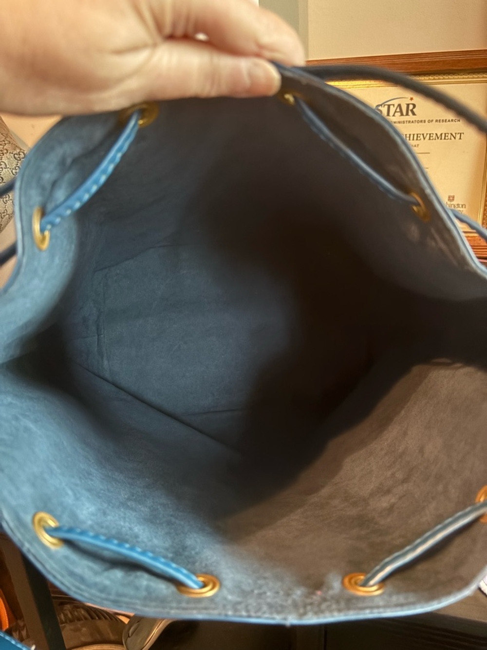 Louis Vuitton Toledo Blue Epi Leather Noé – Pristine Vintage Condition - Picture 5 of 11